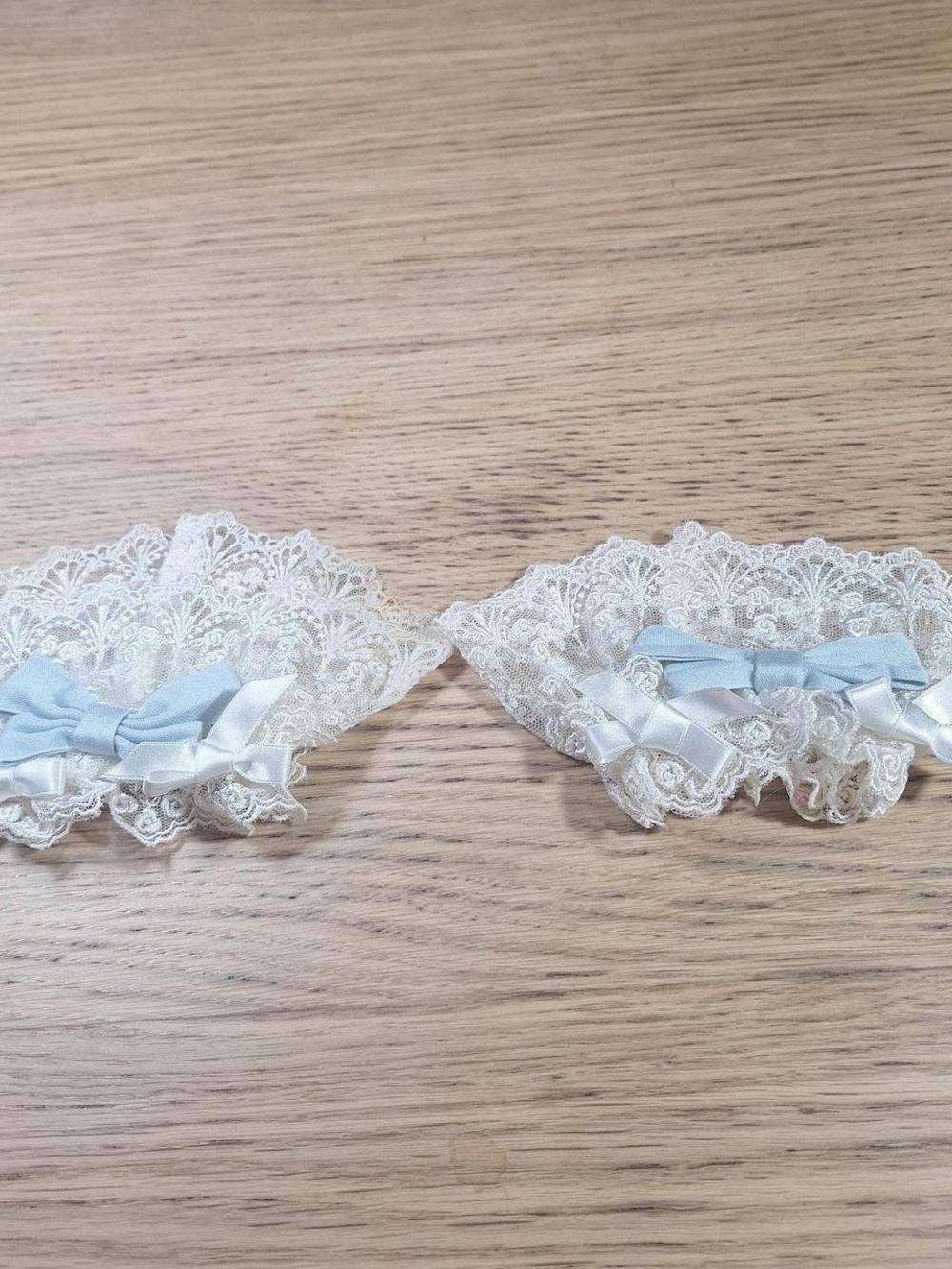 Innocent World Ivory Rose Lace Wrist Cuffs with Blue Bows | Classic Lolita 🎀
